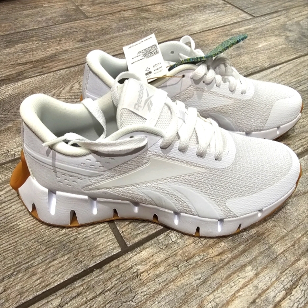 Reebok white tennis shoes